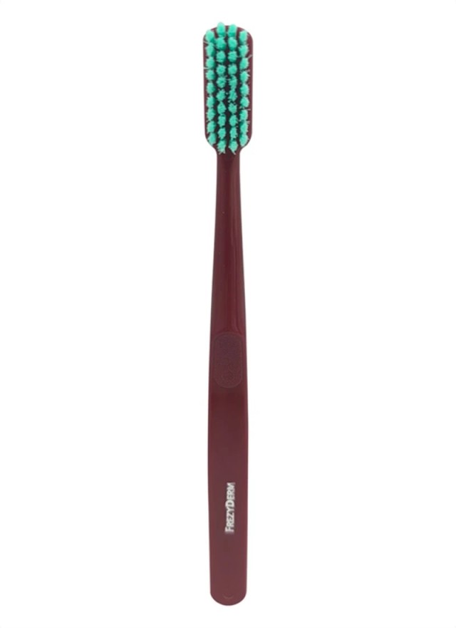 FREZYDERM TOOTHBRUSH SOFT BURGUNDY 