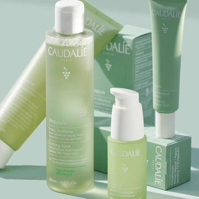 Με αγορές προϊόντων Caudalie άνω των €39 από την σειρά Vinopure ΔΩΡΟ το Purifying Gel Cleanser 150mL