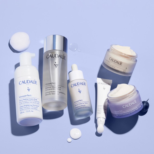 Με αγορές από τη σειρά Vinoperfect αξίας 39€, ΔΩΡΟ 1 Vinoperfect Serum deluxe size 10mL*